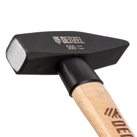 Молоток слесарный, 500 г Denzel, кованый квадратный боек, буковая рукоятка, 10429 купить в Новом Уренгое
