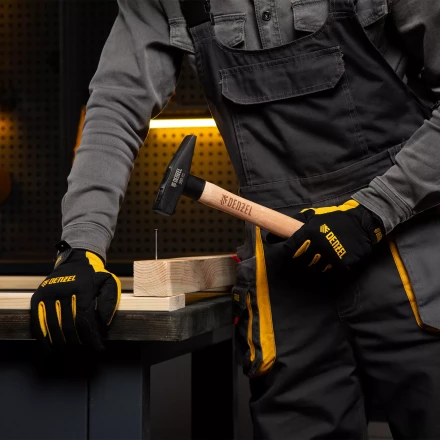 Молоток слесарный, 500 г Denzel, кованый квадратный боек, буковая рукоятка, 10429 купить в Новом Уренгое