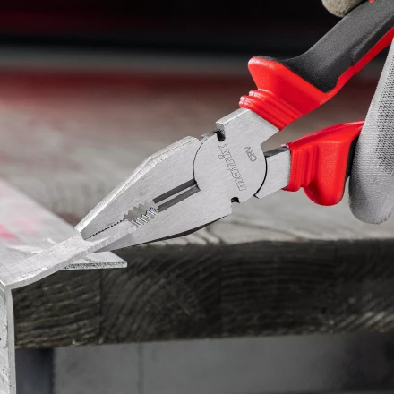 Плоскогубцы комбинированные Matrix, 200 мм, хром-ванадий, двухкомпонентные рукоятки, 17092 купить в Новом Уренгое