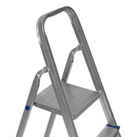 Стремянка Сибртех 97838, 6 ступеней, стальная, оцинкованная купить в Новом Уренгое