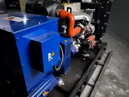 Дизельный генератор Vektor AD-120Y-T400 купить в Новом Уренгое