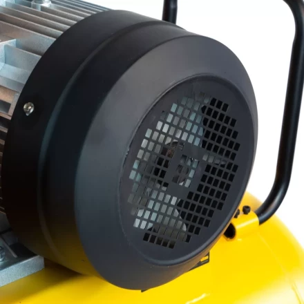 Компрессор воздушный, ременный привод BCI5500-T/200, 5.5 кВт, 200 литров, 850 л/мин Denzel 58128 купить в Новом Уренгое