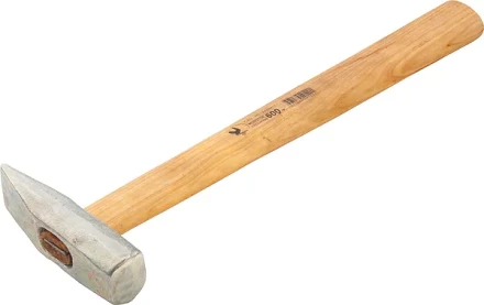 Молоток слесарный 800 г квадратный боек деревянная рукоятка Россия 10272 купить в Новом Уренгое